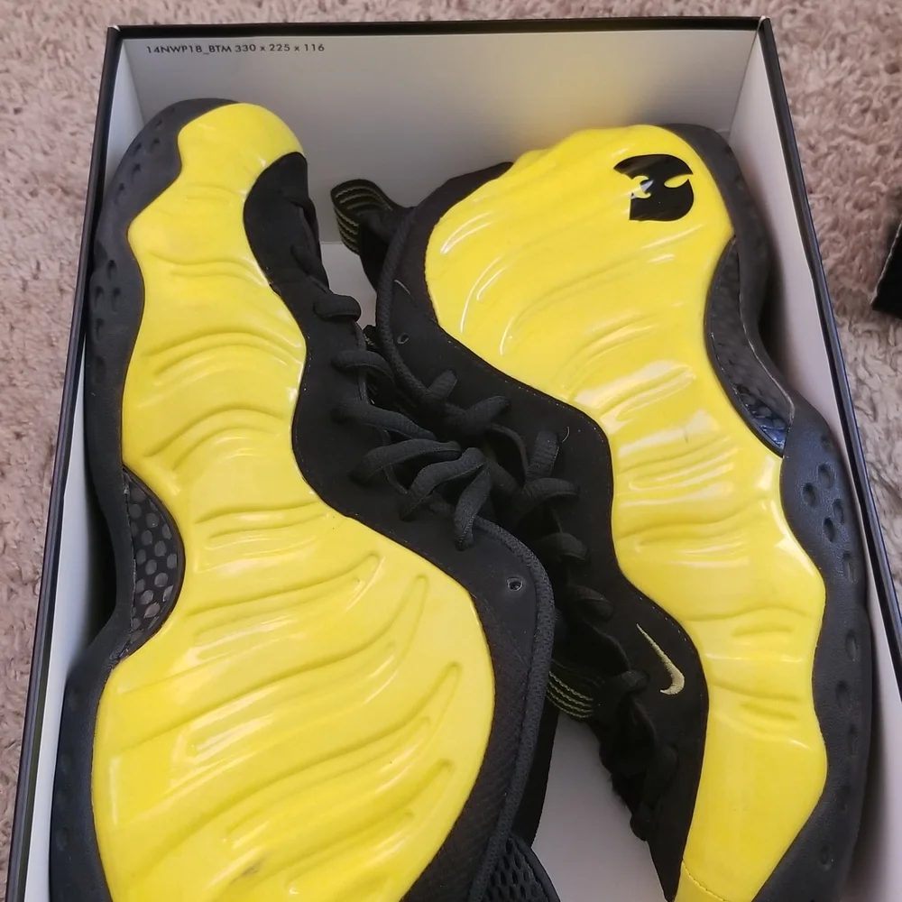 Nike Black and Yellow Foamposite-Style Basketball Sneakers - Picture 2 of 11